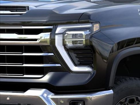 New 2026 Chevrolet Silverado 2500 LTZ w/ LTZ Plus Package AWD/4WD image 12