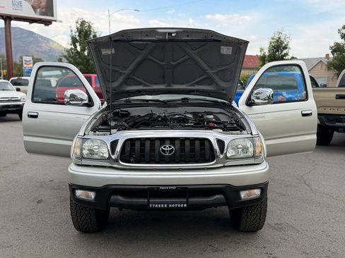 Used 2003 Toyota Tacoma PreRunner RWD image 2