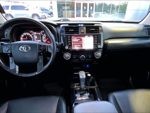 Used 2023 Toyota 4Runner TRD Off-Road Premium w/ Moonroof Package AWD/4WD image 15