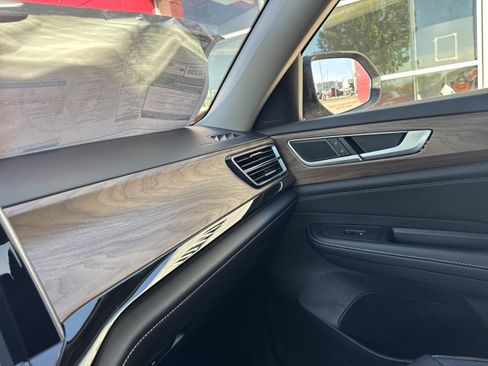 New 2026 Volkswagen Atlas SE image 26