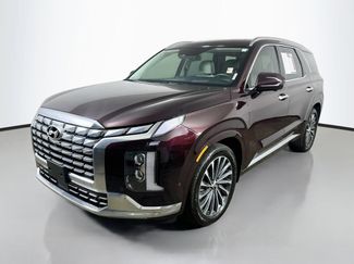 Used 2025 Hyundai Palisade Calligraphy FWD video 3
