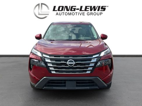 Used 2025 Nissan Rogue SV image 11