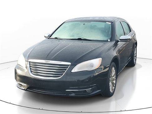 Used 2012 Chrysler 200 Limited image 2