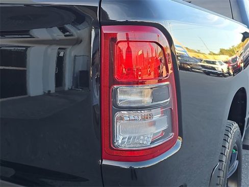 Used 2022 RAM 1500 Big Horn image 10