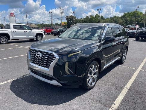 Used 2021 Hyundai Palisade Limited FWD image 3