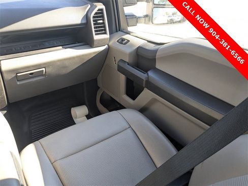Used 2022 Ford F250 XL w/ Power Equipment Group image 18