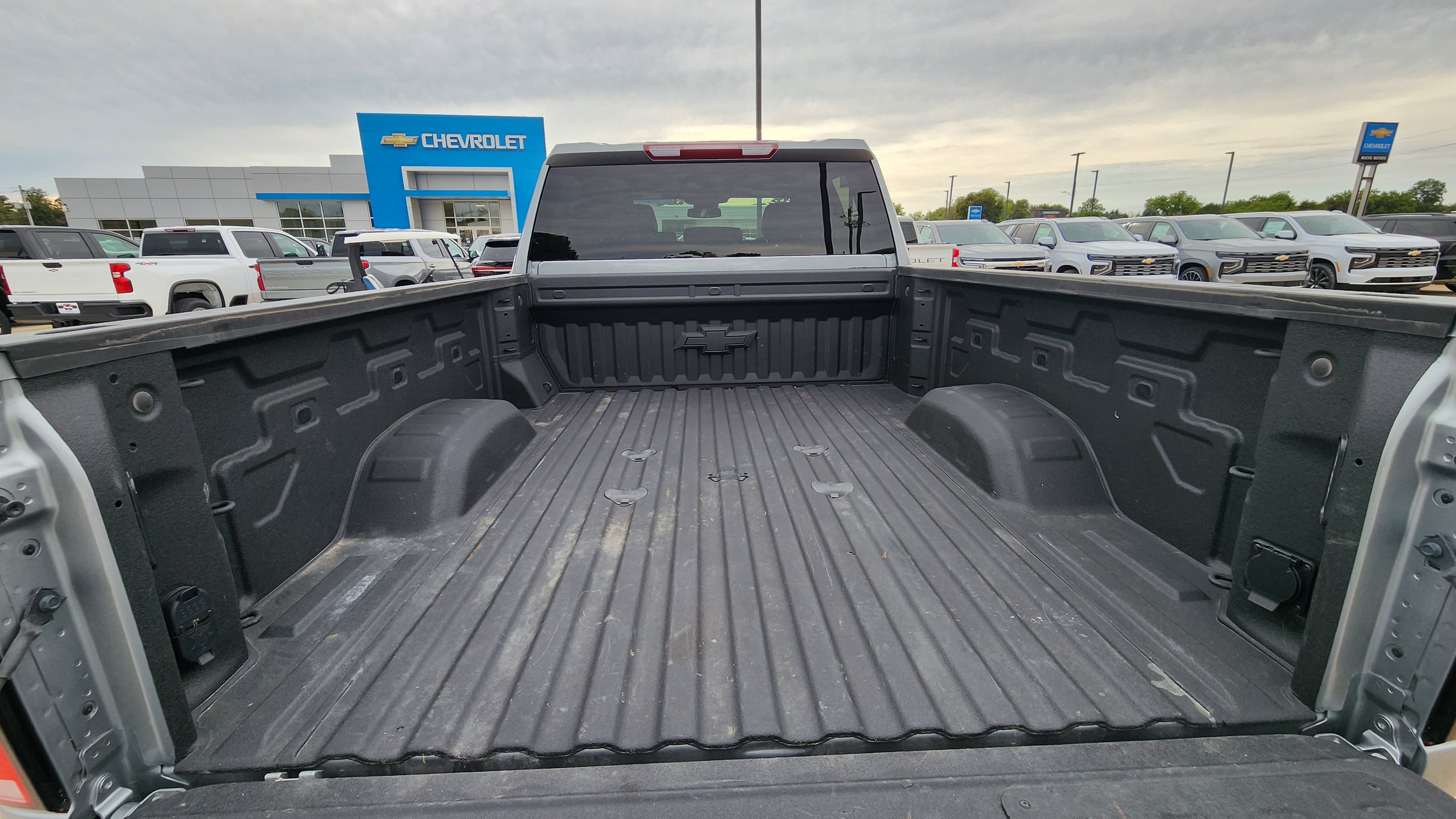 Certified 2026 Chevrolet Silverado 2500 LTZ w/ LTZ Convenience Package AWD/4WD image 7