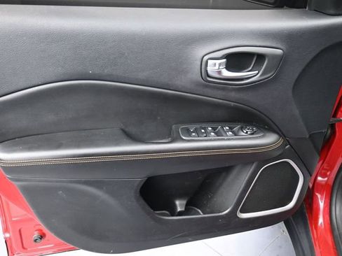 Used 2018 Jeep Compass Limited w/ Navigation Group image 27