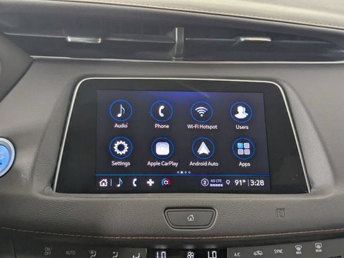 Used 2021 Cadillac XT4 Premium Luxury FWD image 19