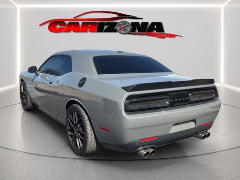 Used 2017 Dodge Challenger R/T Scat Pack w/ Driver Convenience Group RWD image 8