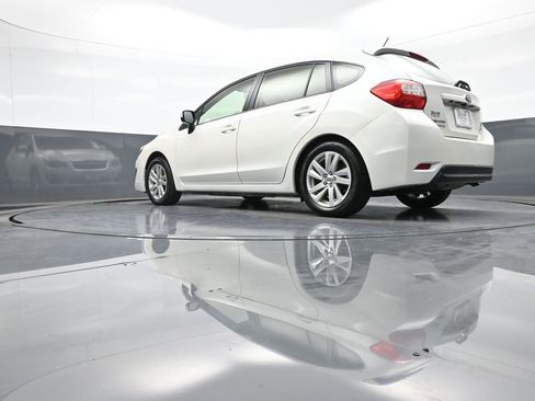 Used 2016 Subaru Impreza 2.0i Premium image 30