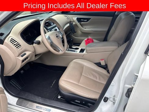 Used 2016 Nissan Altima 2.5 SL w/ 2.5 Technology w/LED Package FWD image 8