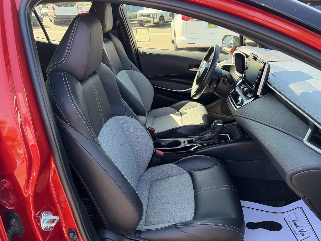 Used 2020 Toyota Corolla XSE FWD image 19