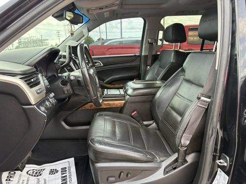 Used 2015 GMC Yukon Denali w/ Touring Package AWD/4WD image 24