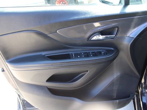 Used 2021 Buick Encore Preferred w/ Safety Package AWD/4WD image 18