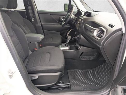 Used 2022 Jeep Renegade Latitude w/ Convenience Group AWD/4WD image 19