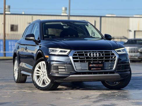 Used 2019 Audi Q5 2.0T Premium Plus w/ Premium Plus Package image 3