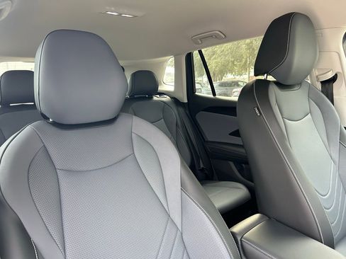 New 2026 Volkswagen Tiguan SE image 82