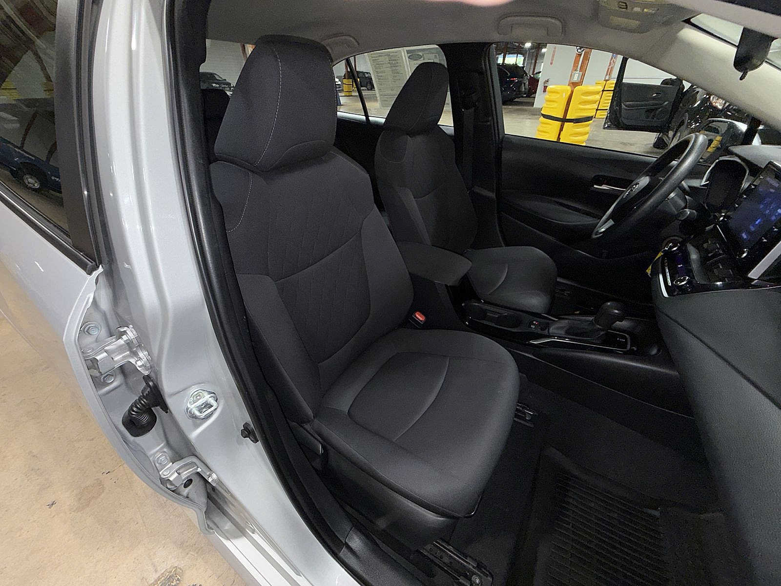 Certified 2021 Toyota Corolla LE FWD image 15