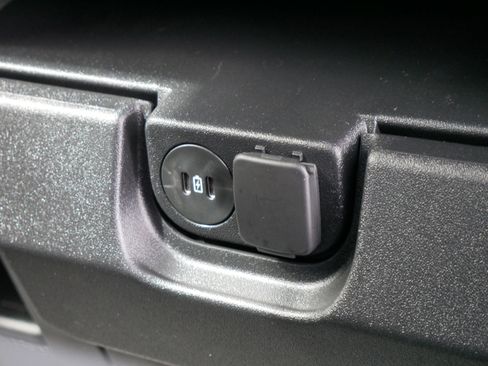 New 2025 Ford F550 4x4 SuperCab Super Duty image 27