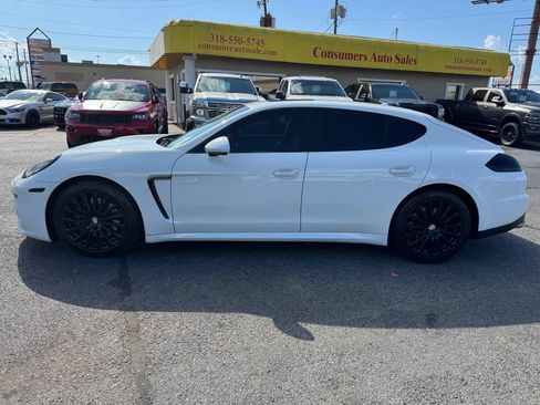 Used 2016 Porsche Panamera AWD/4WD image 18