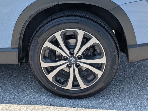 Used 2022 Subaru Forester Limited image 10