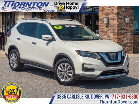 Used 2017 Nissan Rogue SV w/ SV Premium Package AWD/4WD image 1