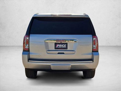 Used 2015 GMC Yukon Denali w/ Touring Package AWD/4WD image 7