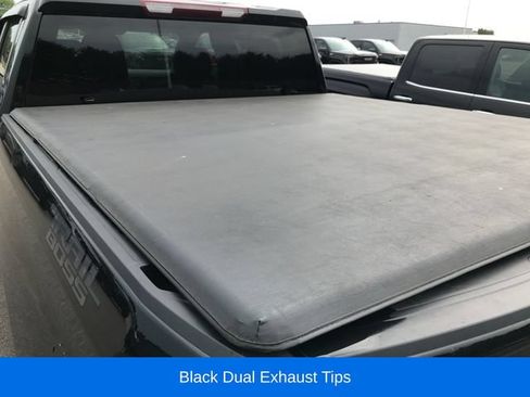 Used 2022 Chevrolet Silverado 1500 Custom Trail Boss w/ Midnight Edition AWD/4WD image 11