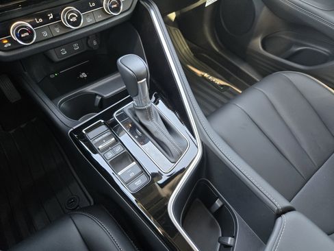 Used 2025 Acura ADX AWD image 25