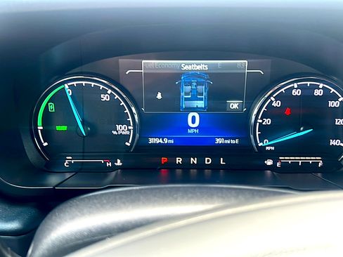 Used 2023 Ford Maverick Lariat w/ Lariat Luxury Package FWD image 8