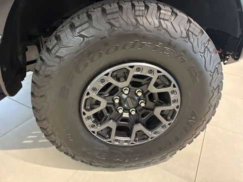 Used 2025 Ford F150 Raptor w/ Equipment Group 803A Raptor R image 14