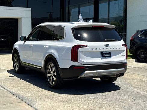 Used 2021 Kia Telluride EX w/ EX Premium Package FWD image 10