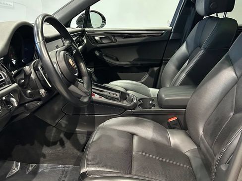Used 2023 Porsche Macan S AWD/4WD image 10