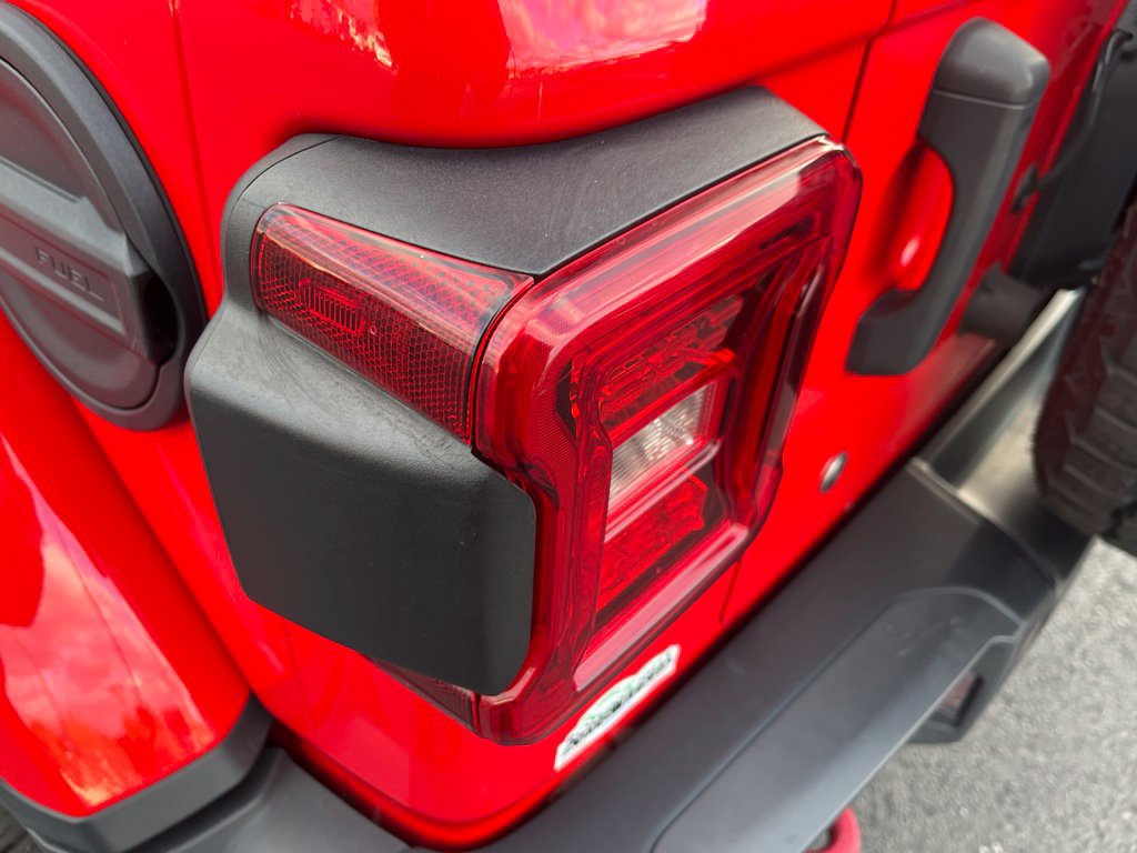 Used 2018 Jeep Wrangler Unlimited Rubicon AWD/4WD image 21