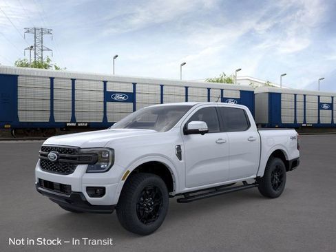 New 2025 Ford Ranger Lariat w/ Black Appearance Package image 38