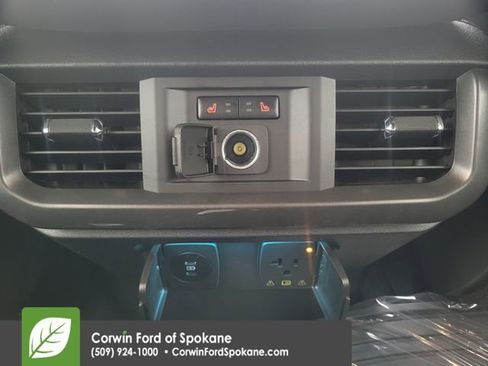 Used 2025 Ford F150 Lariat w/ Equipment Group 502A High AWD/4WD image 12
