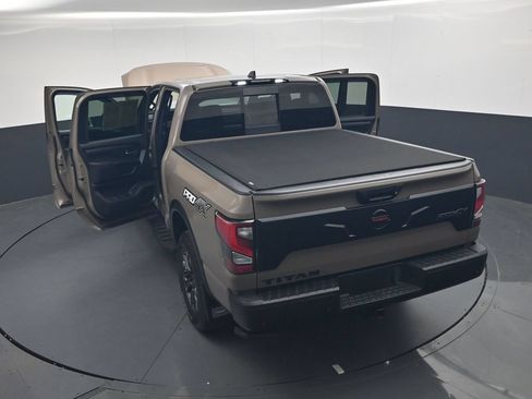 Used 2022 Nissan Titan PRO-4X w/ Pro-4x Convenience Package AWD/4WD image 50