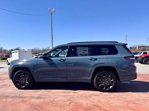 New 2026 Jeep Grand Cherokee L Limited AWD/4WD image 8