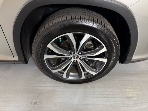 Used 2018 Lexus RX 450hL Premium w/ Premium Package AWD/4WD image 10