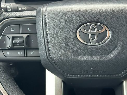 New 2025 Toyota Tacoma Trailhunter image 27
