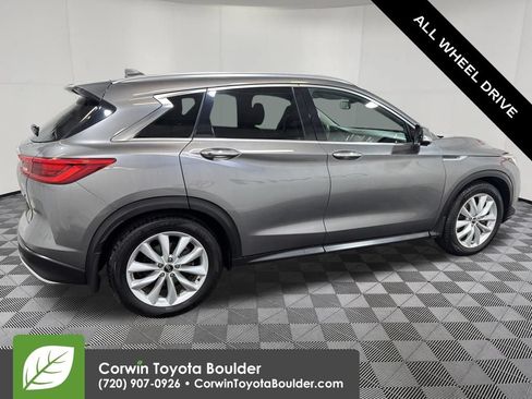Used 2019 INFINITI QX50 Essential w/ Premium Heat Package AWD/4WD image 9