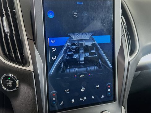 Used 2024 Ford Edge SEL image 23