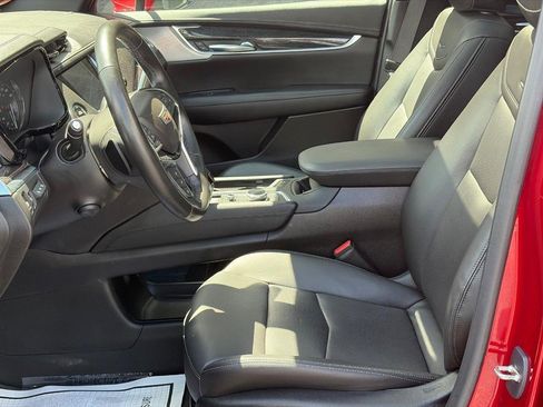 Certified 2023 Cadillac XT5 Premium Luxury w/ Technology Package AWD/4WD image 16