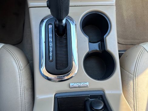 Used 2010 Ford Explorer Eddie Bauer image 18