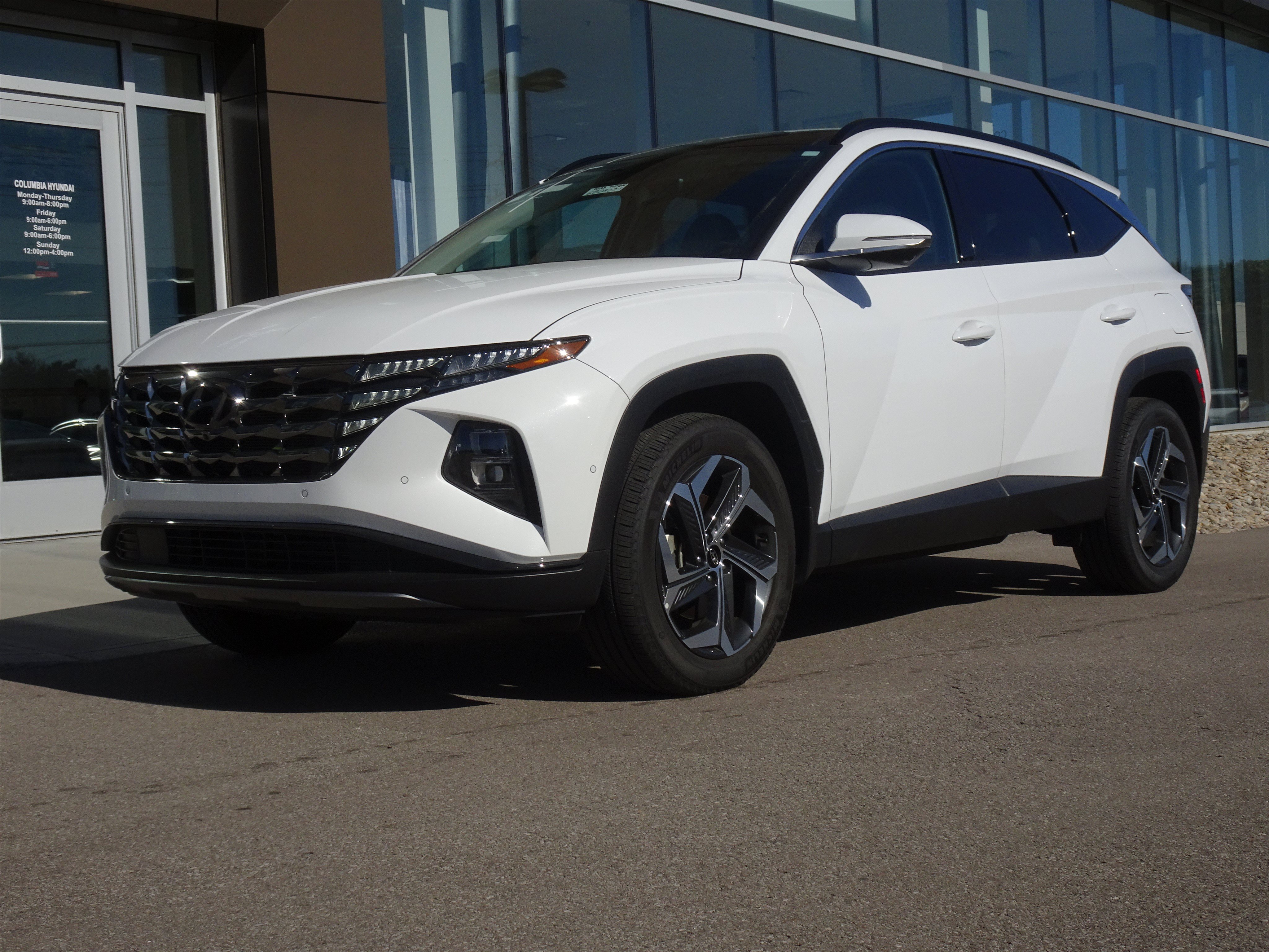 Used 2023 Hyundai Tucson Limited AWD/4WD image 1