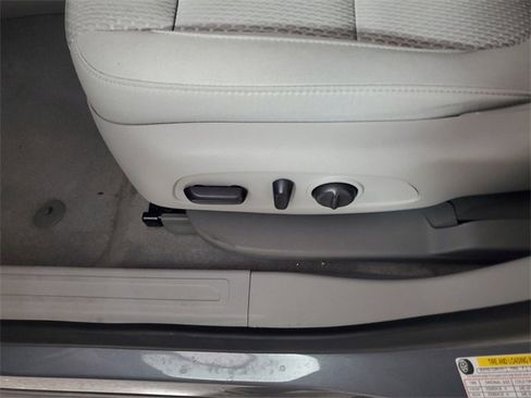 Used 2020 GMC Acadia SLE w/ Driver Convenience Package image 23