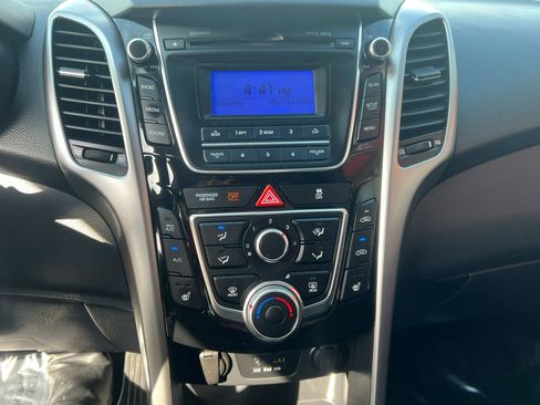 Used 2013 Hyundai Elantra GT FWD image 15