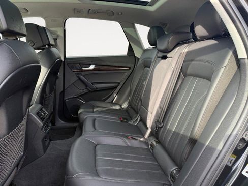 Used 2020 Audi Q5 2.0T Premium image 14