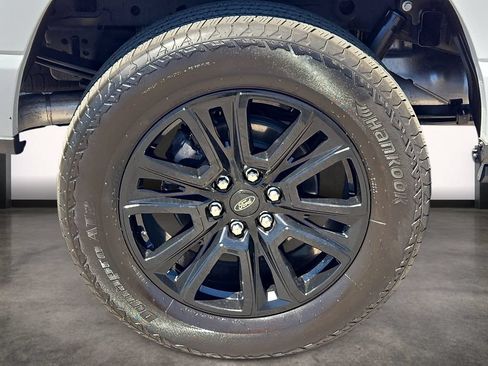 Used 2025 Ford F150 Platinum AWD/4WD image 7